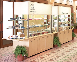Cosmetics ���ϕi�̔����S�� ���S��A �g�p