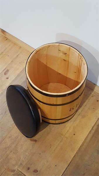 立ち飲み用樽　野外テーブル f90bdd1d1e08fd7d86a821d1b2b952